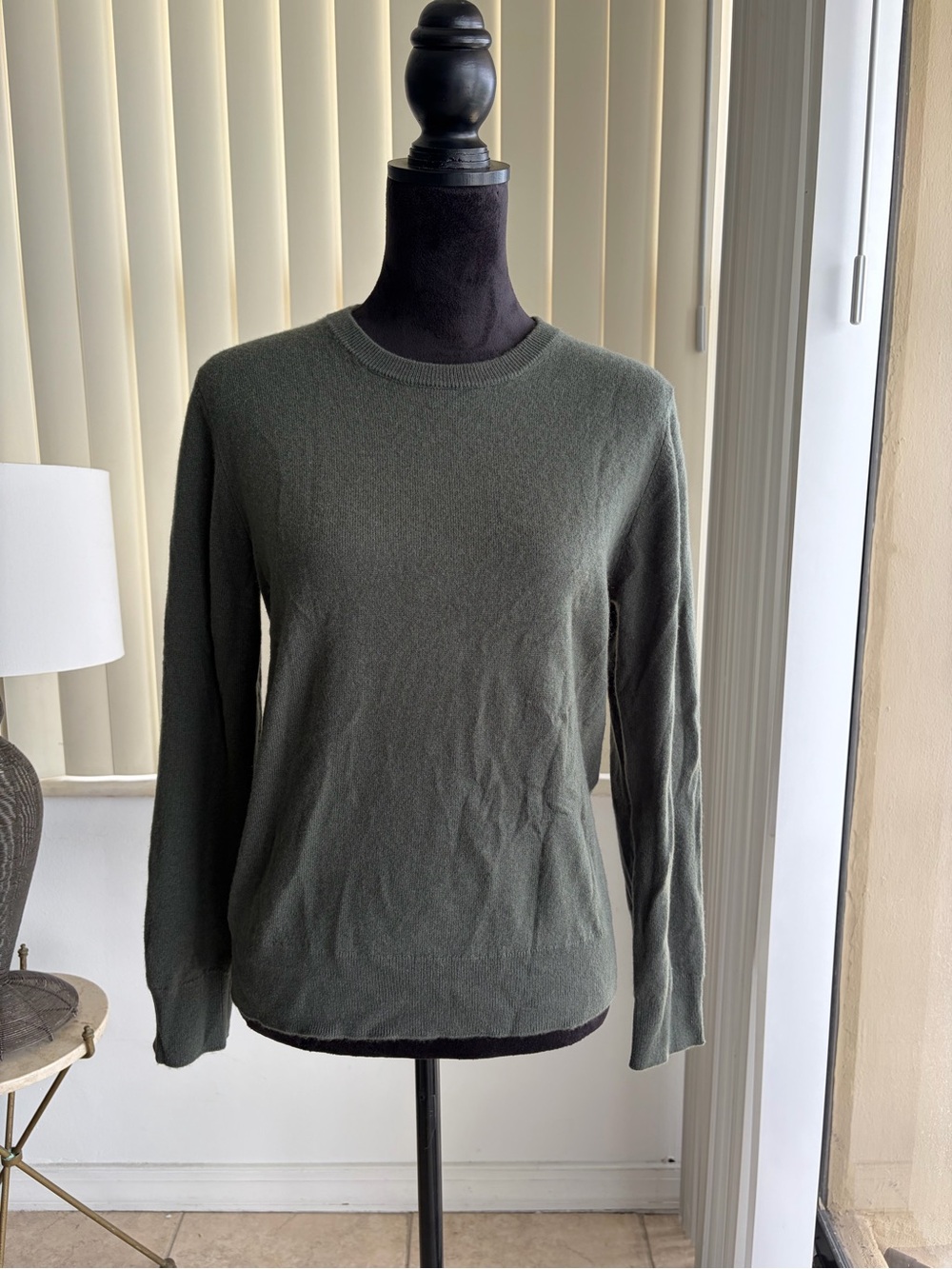 Quince NWT 100% Mongolian Cashmere Crewneck Sweater Moss Green Medium M